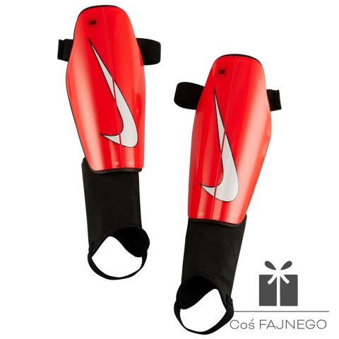 Nagolenniki Nike Charge DX4608-635