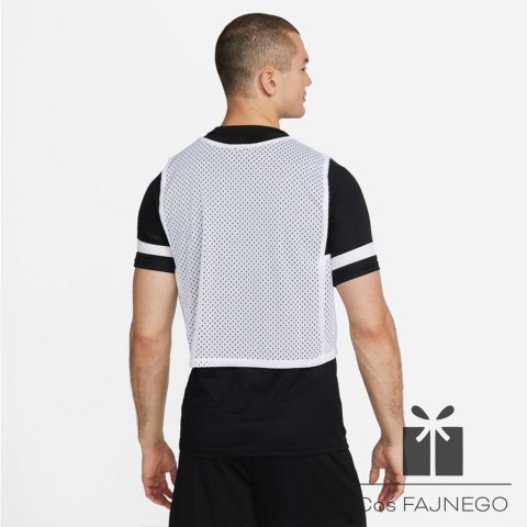 Znacznik Nike Park 20bib DV7425 100